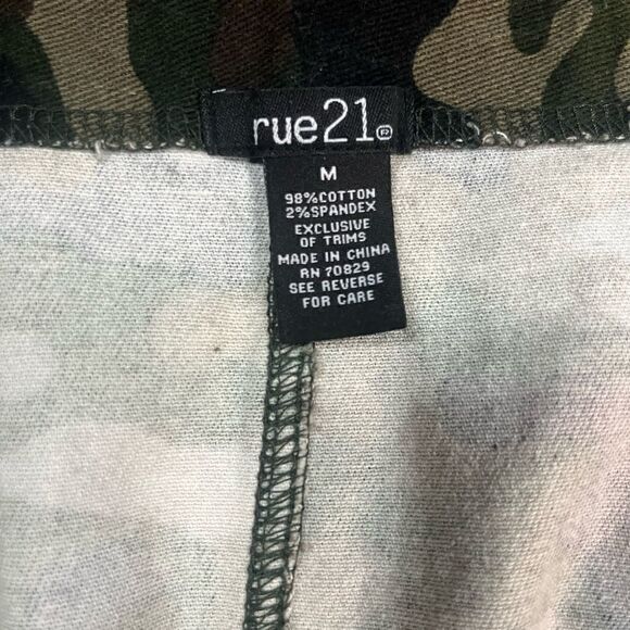 Rue 21 Camo Skirt - Picture 4 of 5
